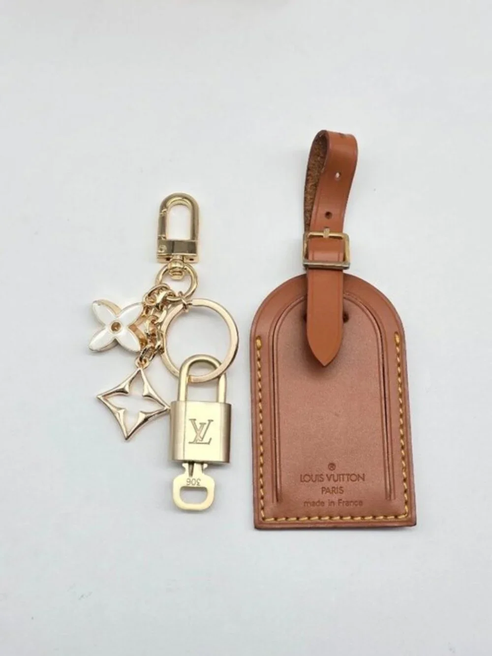 Authentic Louis Vuitton Large Brown Luggage Tag Gold LV Padlock Key + Bag Charm